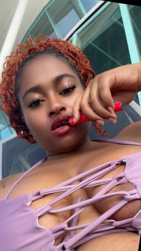 Kay The Hotwife 美しいモデル 写真