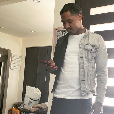 ジムガールズオンリーファンズ 無料エロ 画像