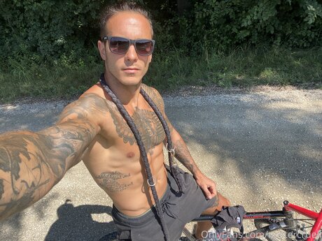 Mister Cruell アダルト女優 画像