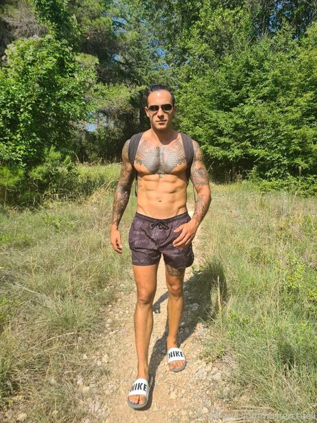 Mister Cruell ポルノスター トップ 写真