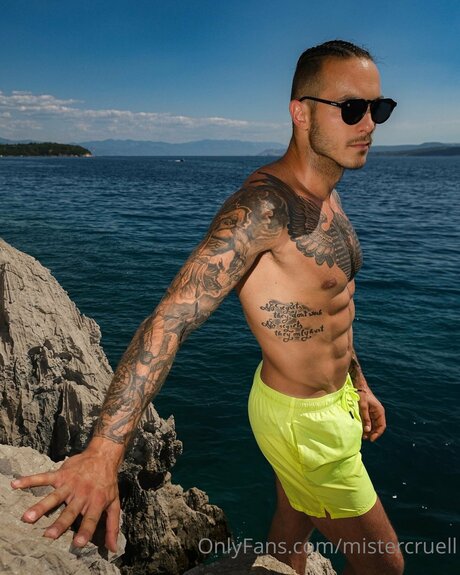 Mister Cruell セクシーなスター 画像