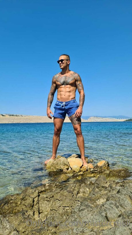 Mister Cruell ホットなスター ギャラリー