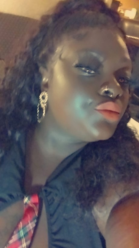 汚いオンリーファンズ セクシー裸 写真