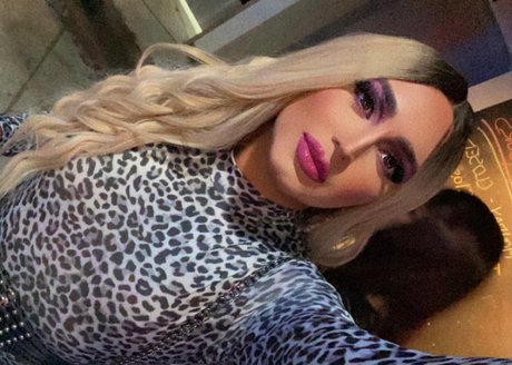 _MISTRESS XTINAX_ ポルノモデル 写真