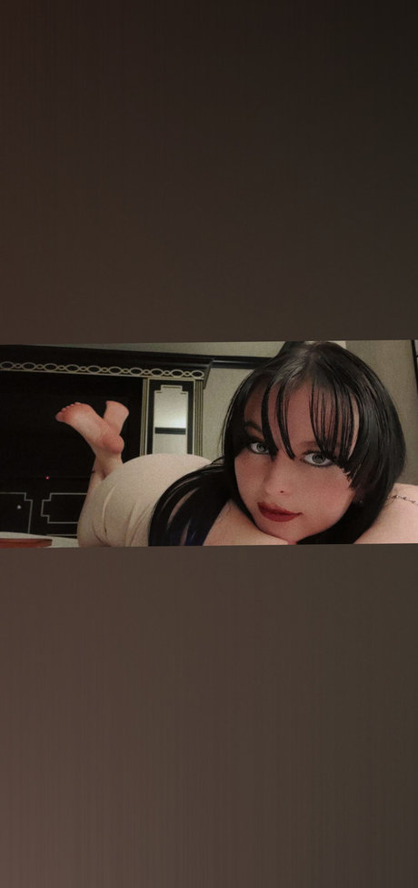 Foot Goddess Divina エロティックなスター アーカイブ