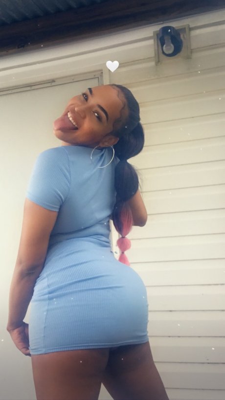 Mollie Dont Tell No Body ポルノスター セックス ギャラリー