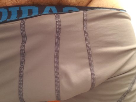 The Mongrel 完璧なモデル 写真