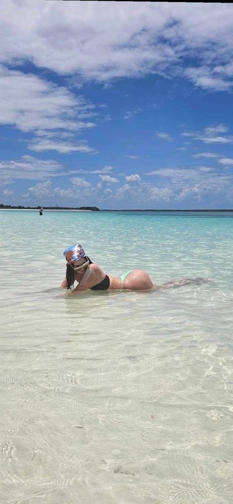 Skar 高品質女優 写真