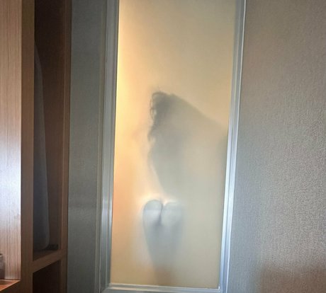 erkahsfans ヌードのポルノスター 写真