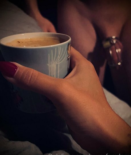 pure femdom セックスポルノスター 写真