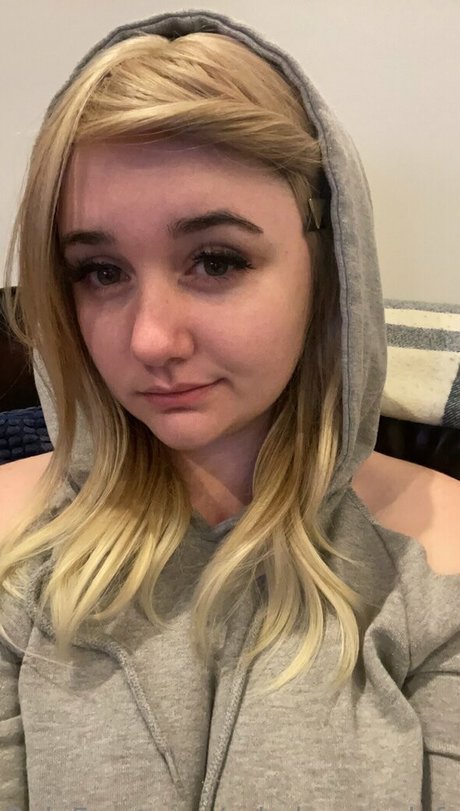 auroraheavenlyfree HD女優 ギャラリー