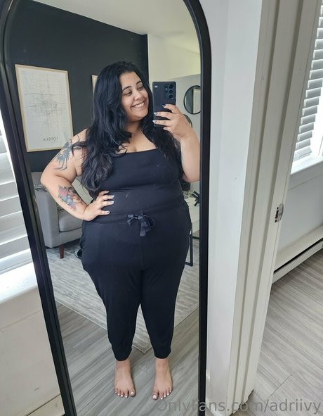 adriivy HDポルノスター 画像