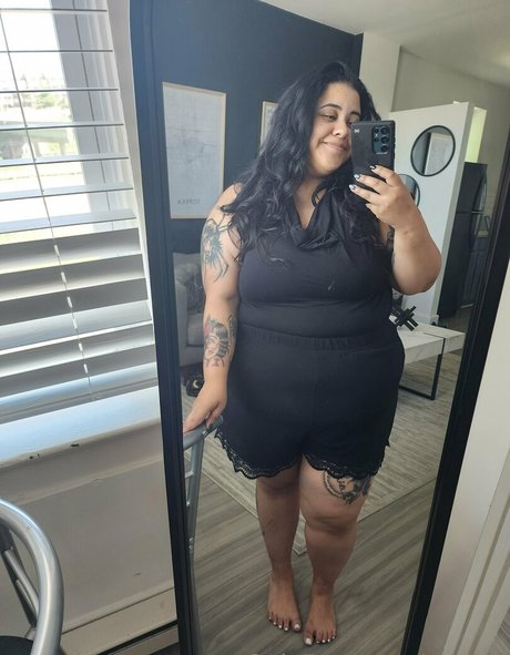 adriivy ポルノスター トップ 写真