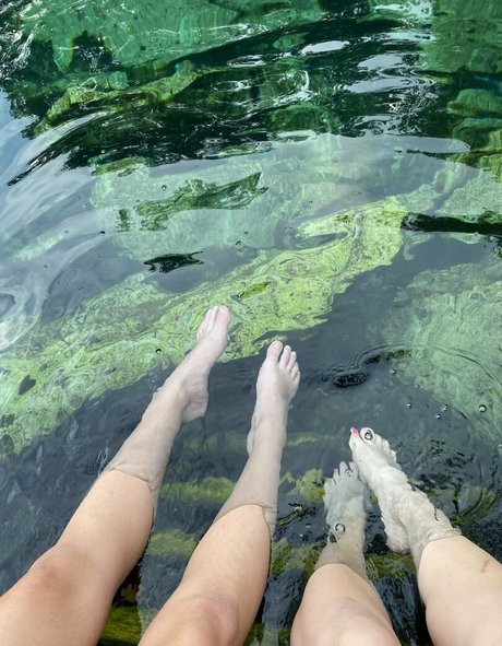 withlovesaraxo アートモデル 写真