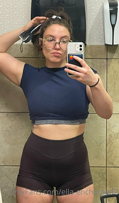 ella enchanted2 HD女優 画像