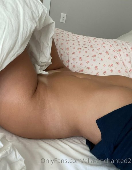 ella enchanted2 セックスポルノスター 写真