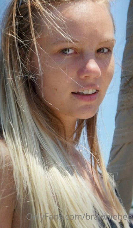 ハンズオンリーファン ヌード 画像