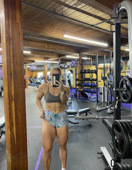 アナル舐めオンリーファンズ 無料アダルト 写真