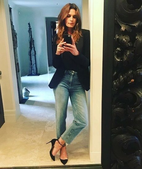 Cindy Crawford 無料モデル ギャラリー