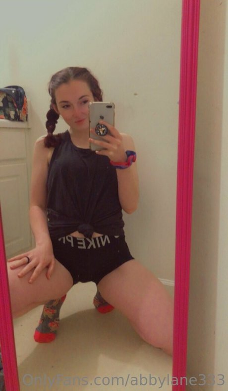 アジア人のティーンの足 オンリーファンズ 無料アダルト ギャラリー