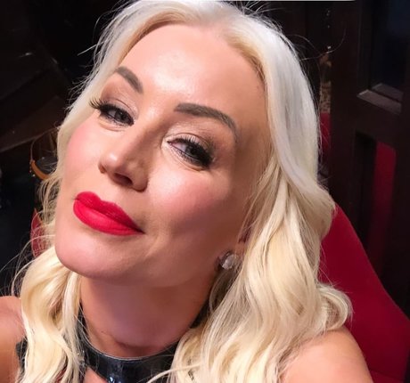 Denise Van Outen アダルトモデル 画像