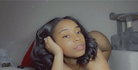 tyra spanks ヌードモデル 写真