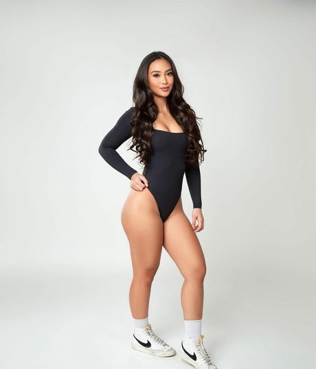 Chantelle Marie 可愛いモデル 画像