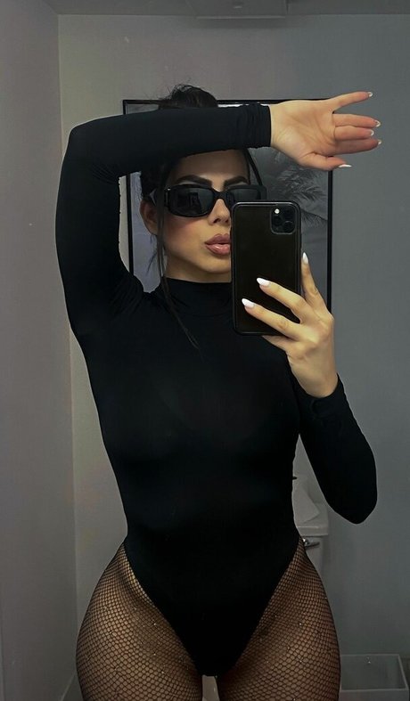 danellaurbaytv 裸のポルノスター 画像