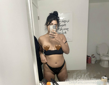 毛深い足のOnlyFans ホットセクシー 写真