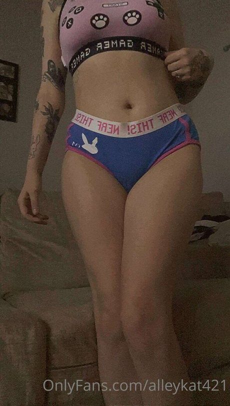 フェラチオ アジア人 OnlyFans ヌード 画像