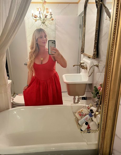 手コキ 主観視点 オンリーファンズ ホット 写真