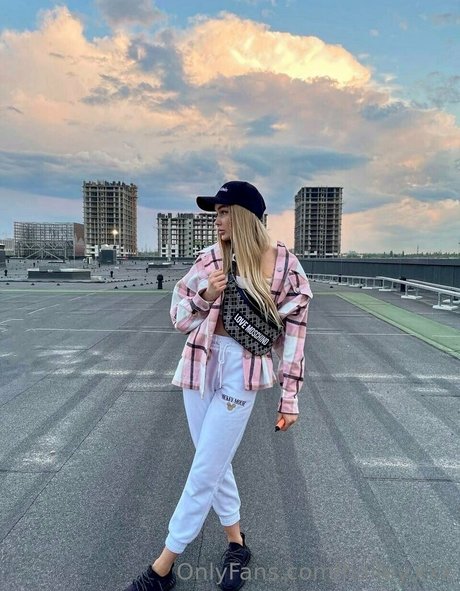 厚い黒檀オンリーファンズ ポルノ 写真