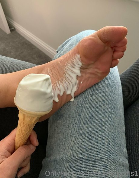 charlieheels1 ポルノモデル 写真