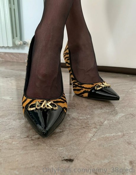 jenny 38piedi 無料女優 画像