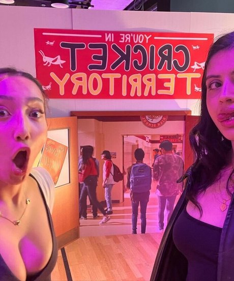 Sabrina Pezeshkian ポルノスター セクシー 写真