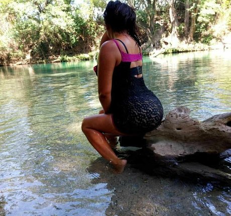 金髪レズビアンオンリーファンズ HD 画像