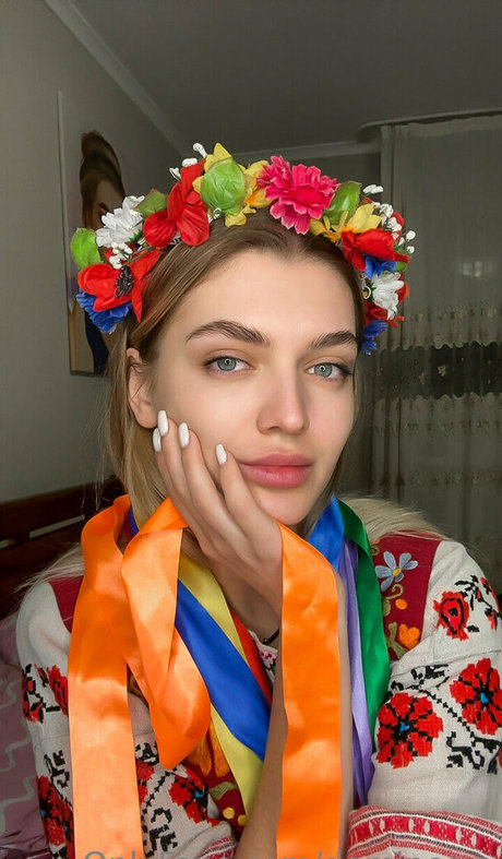 若い黒人女性オンリーファンズ ポルノ 写真