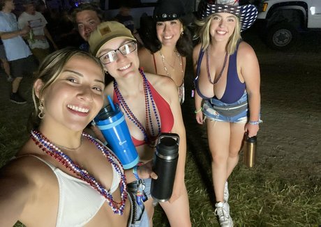 エボニー スロッピー OnlyFans 無料 画像