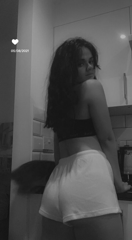 イギリスのプッシーOnlyFans エロチック 画像