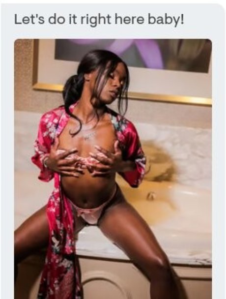 足ヌードオンリーファンズ セクシー アーカイブ