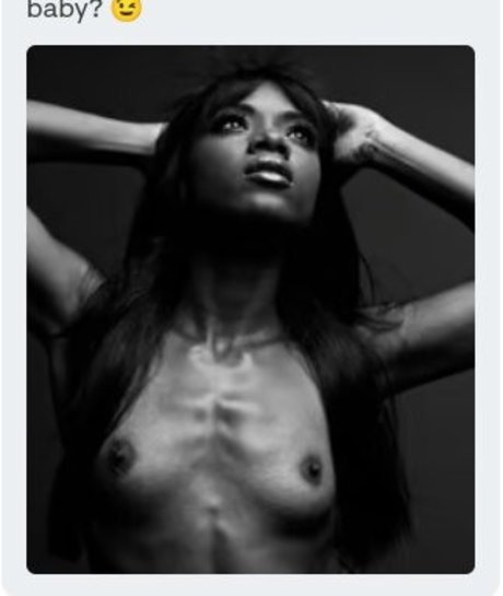 垂れ下がった熟女OnlyFans ポルノ 写真