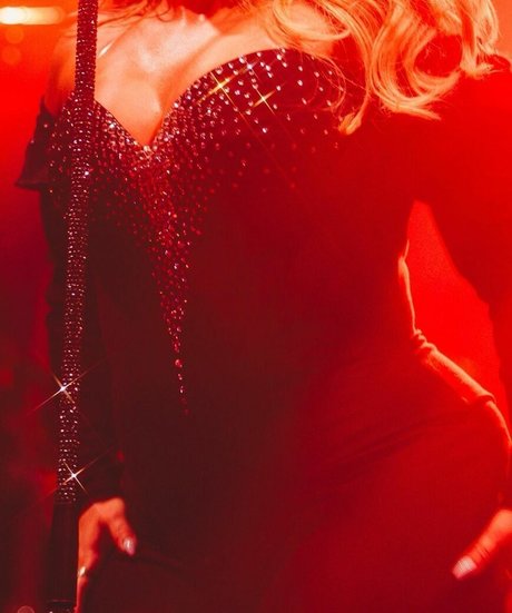 Bebe Rexha セクシーモデル 画像