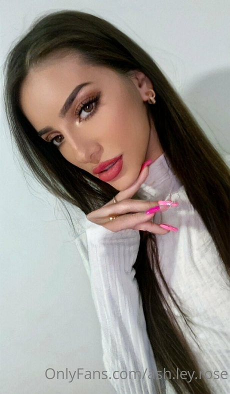 ウェブカメラ オンリーファンズ アートポルノ 写真