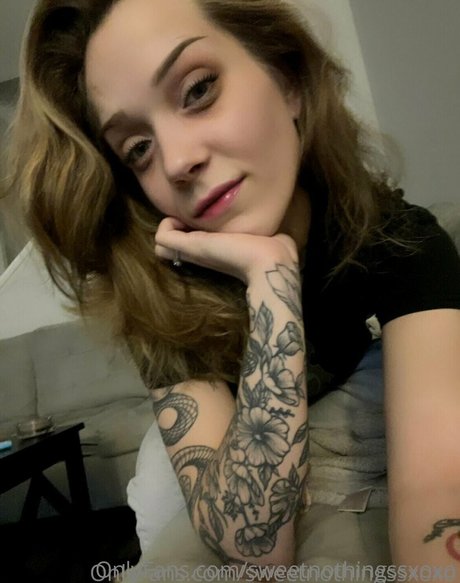 成熟した黒人女性オンリーファンズ ホット裸 画像