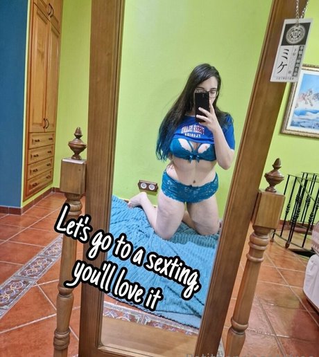 petiteeprincessfree セクシーモデル 写真