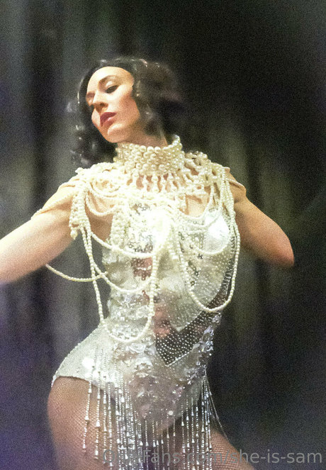 she is sam 高品質女優 ギャラリー