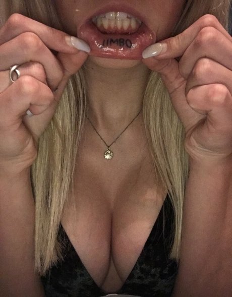 materialgirlj 素敵なポルノスター ギャラリー