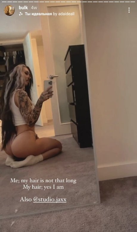 JDolll x ヌードのポルノスター 写真