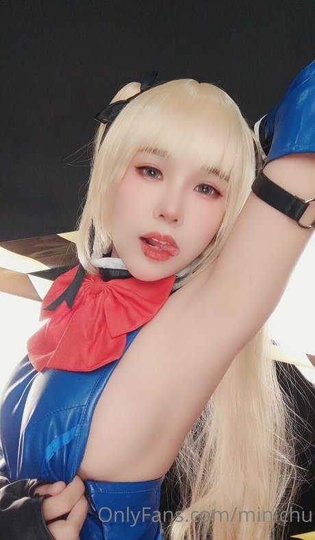 熟女のおまんこオンリーファンズ セクシーヌード 写真