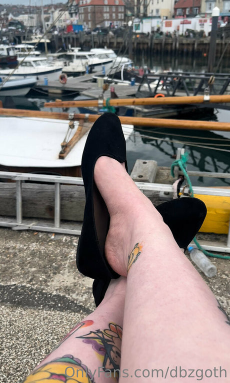 ティーンランジェリーOnlyFans えろ ギャラリー